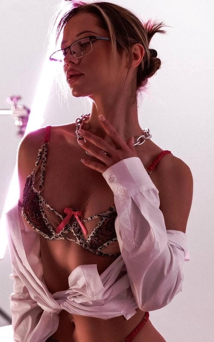 Мила привлекальеная девушка из Перевоз цена от 6000 руб