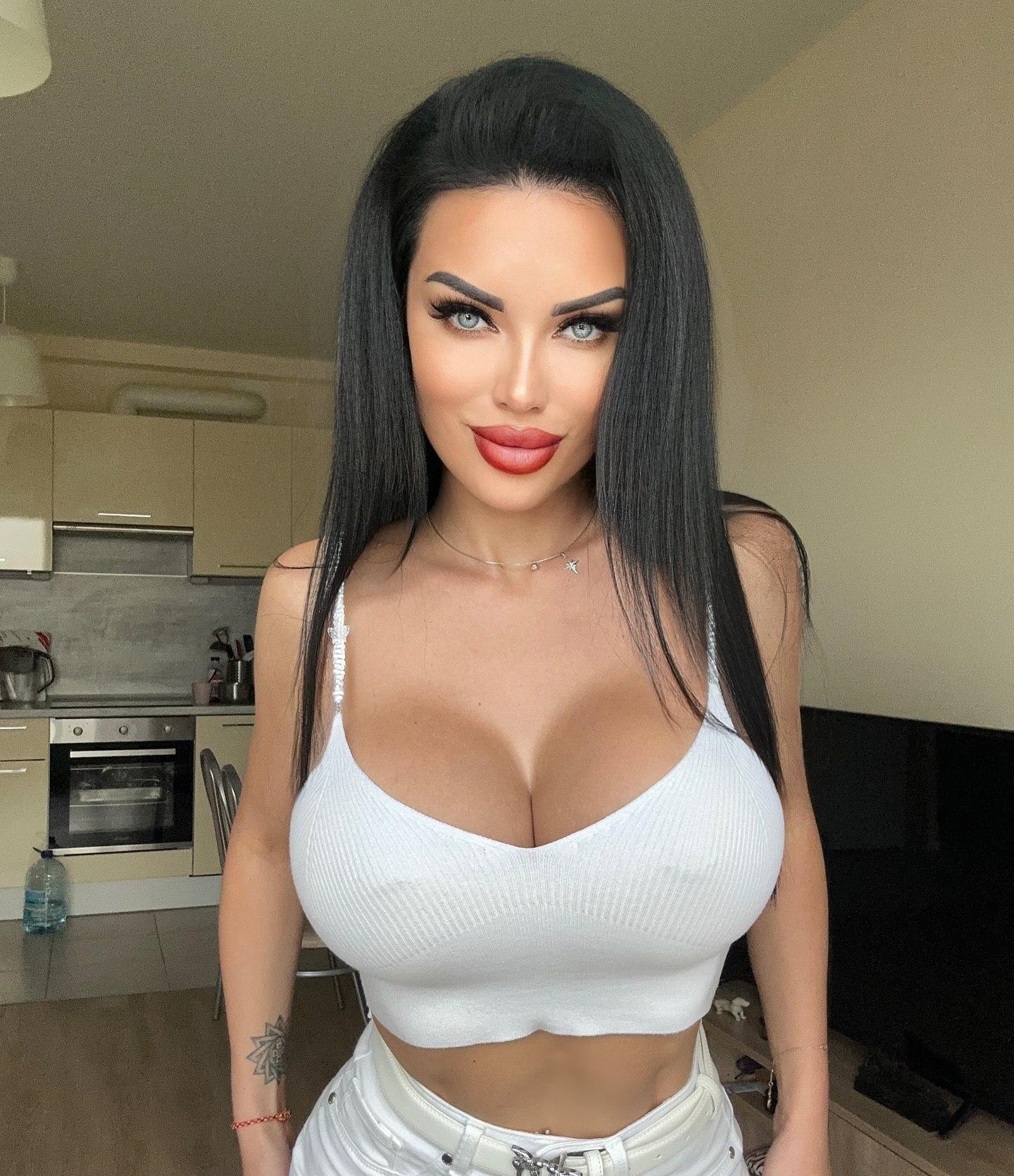 Оксана привлекальеная девушка из Перевоз цена от 6000 руб