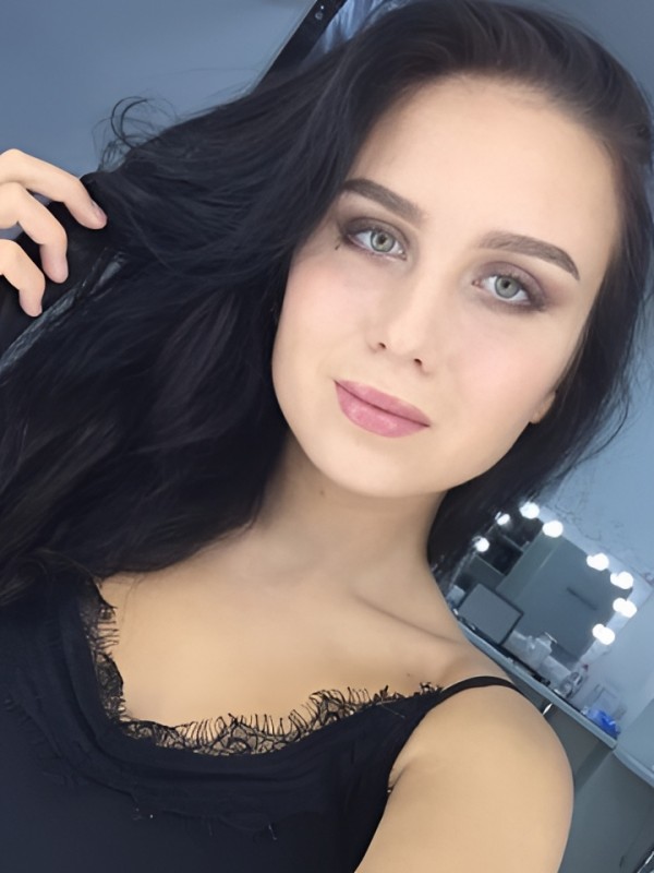 Дина привлекательная девушка из Перевоз цена от 10000 руб