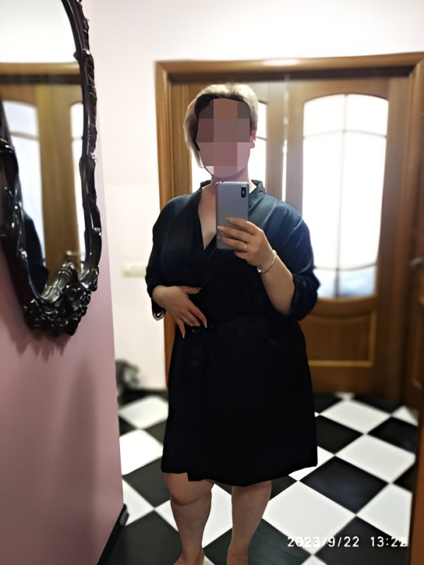 Ульяна привлекательная девушка из Перевоз цена от 2500 руб